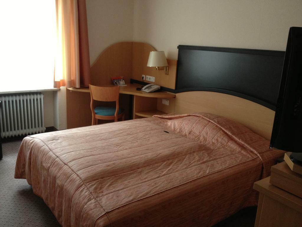 Privat Hotel Riegele Augsburg Exterior foto